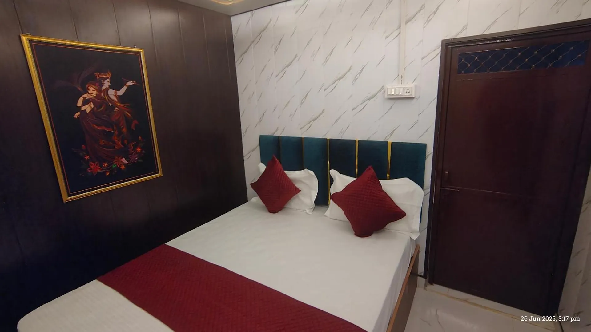 Radha Krishna Home Varanasi 0*,