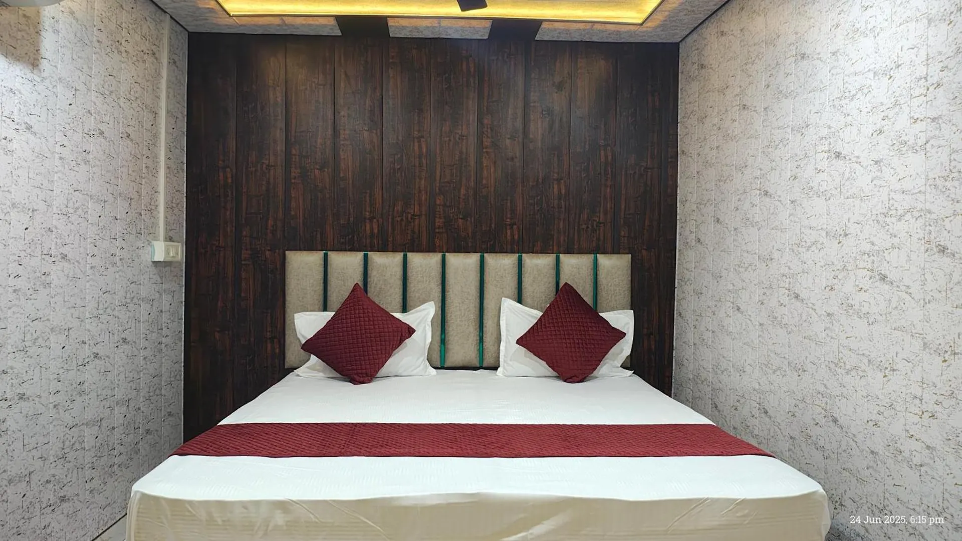 Radha Krishna Home Varanasi Homestay