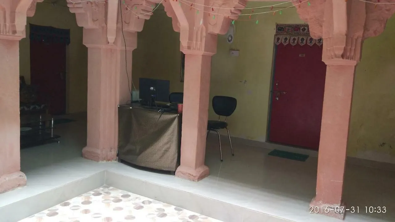 Radha Krishna Home Varanasi Homestay