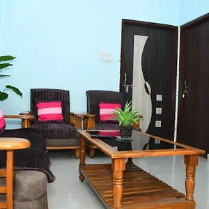 Apartment Indra, Varanasi
